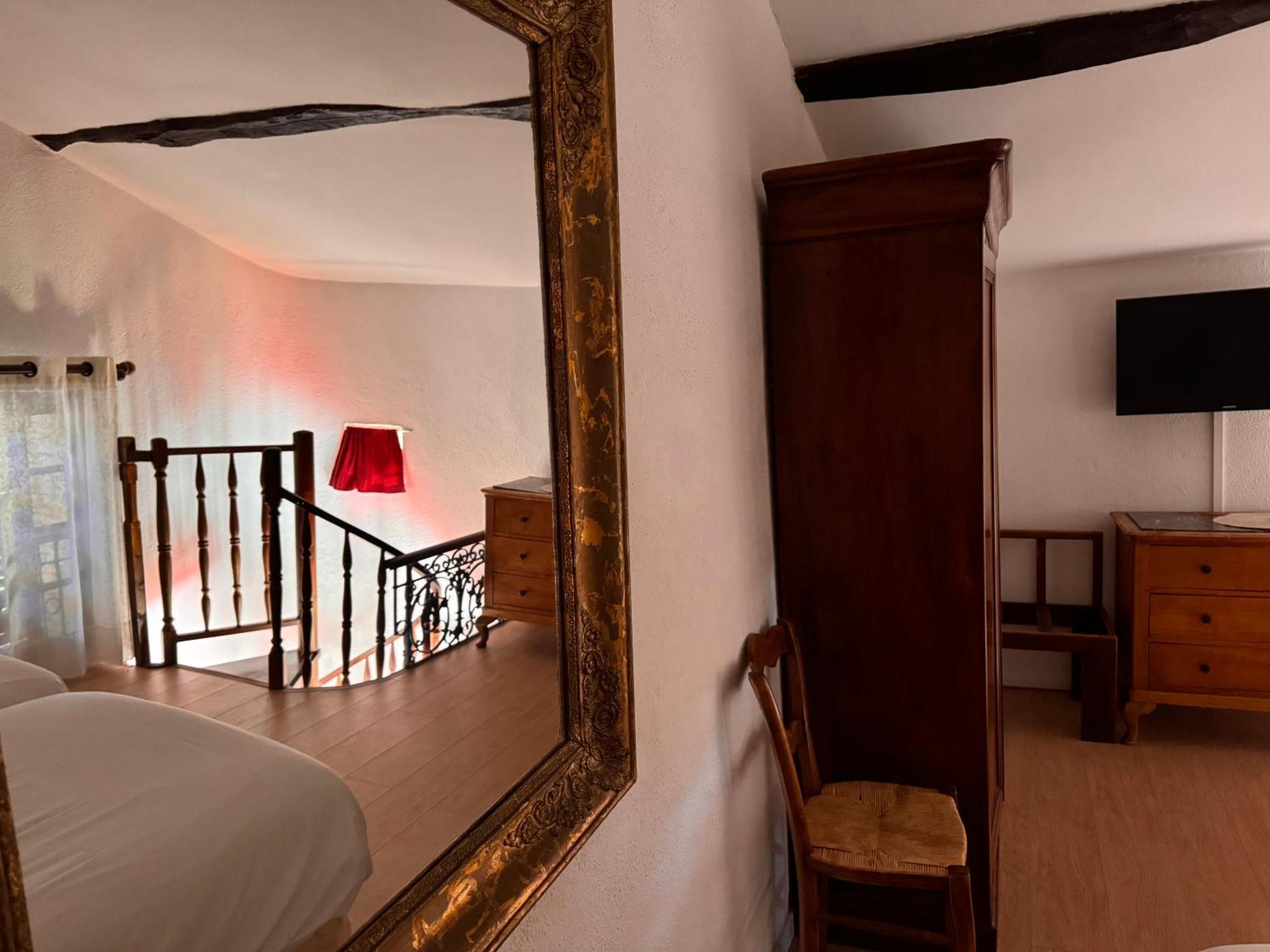 Hotel-Restaurant Le Moulin De La Camandoule Fayence Buitenkant foto
